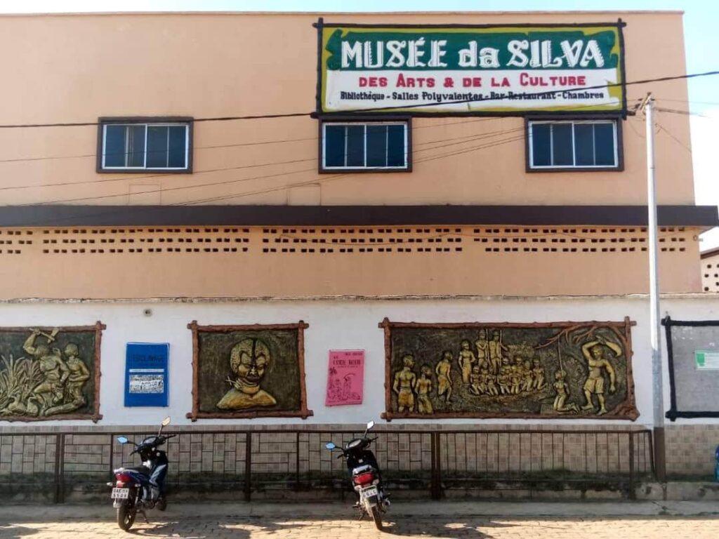 Musée da Silva des Arts et de la Culture